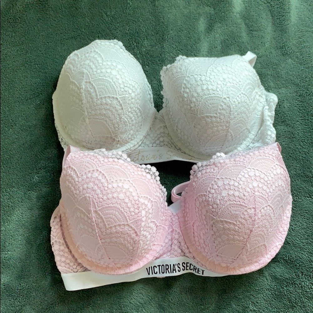 2 Victoria’s Secret Bras size 38D